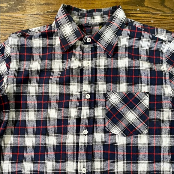 2 Flannel Button shirt Bundle Buy one get one free! - Picture 11 of 12